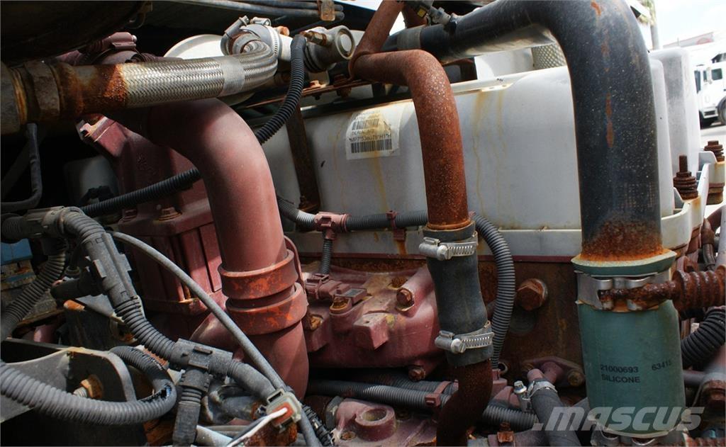 Mack LEU613 Camion poubelle