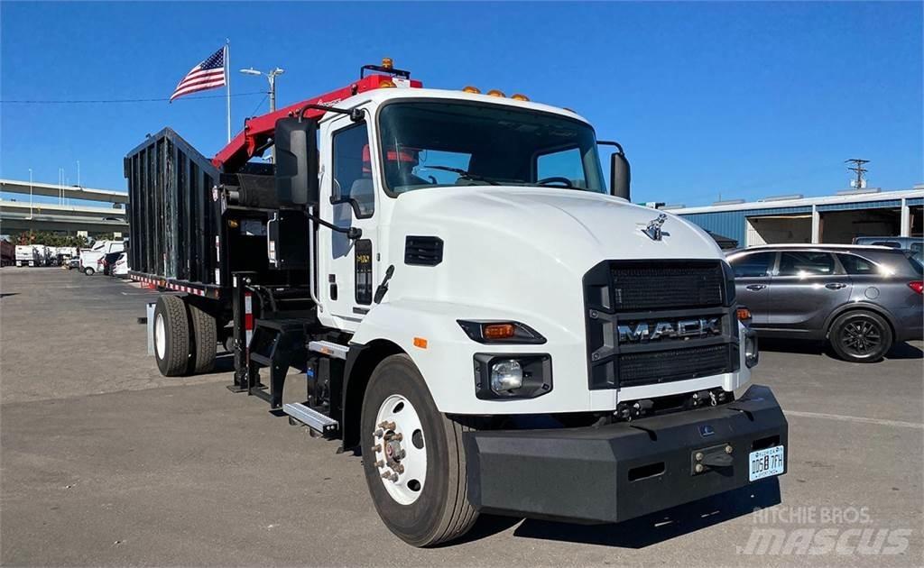 Mack MD7 Grappin