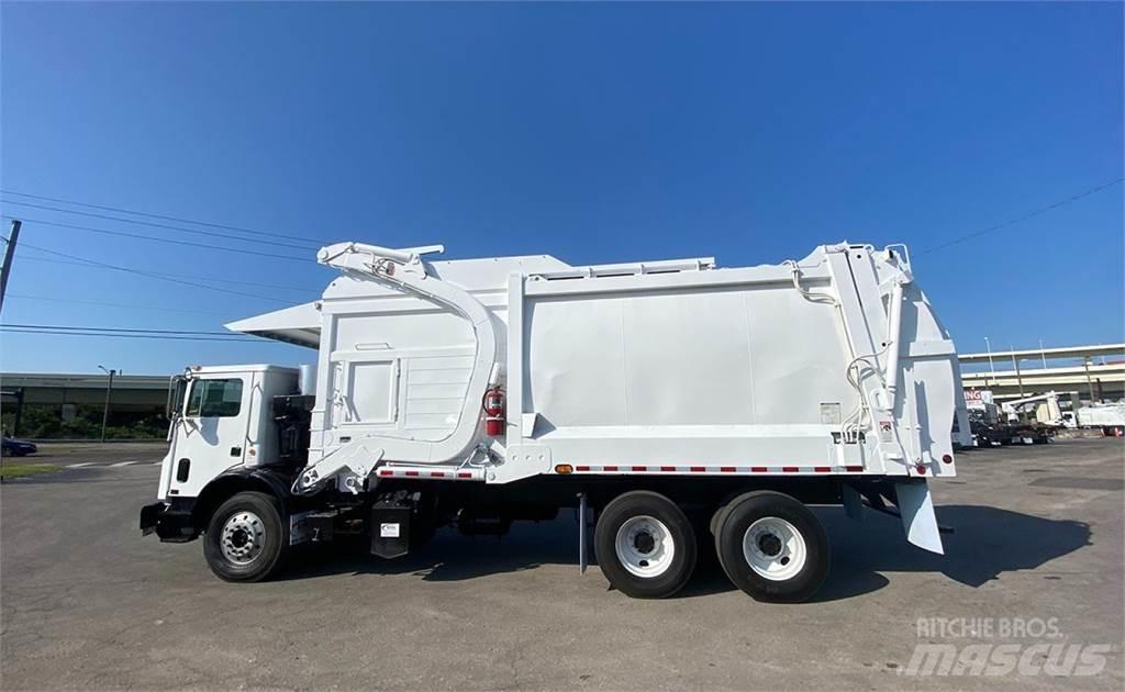 Mack MRU618 Camion poubelle