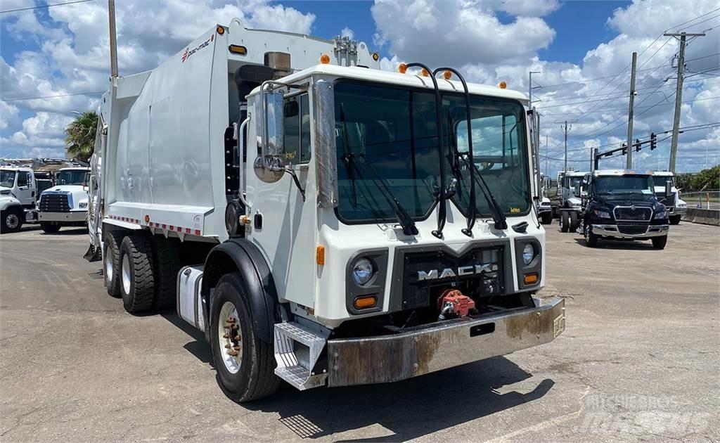 Mack TE64 Camion poubelle