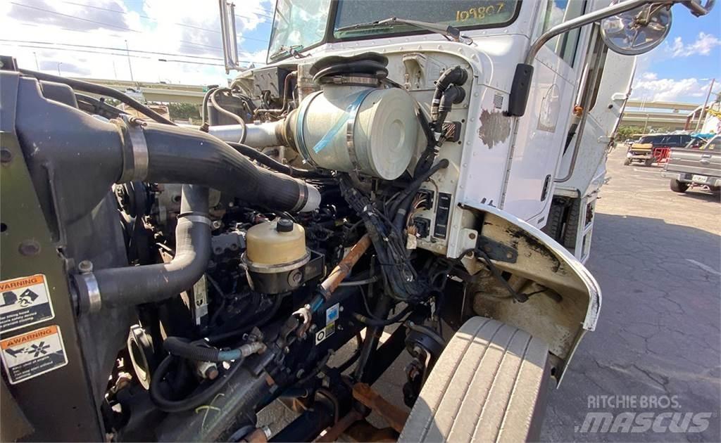 Peterbilt 335 Camion poubelle