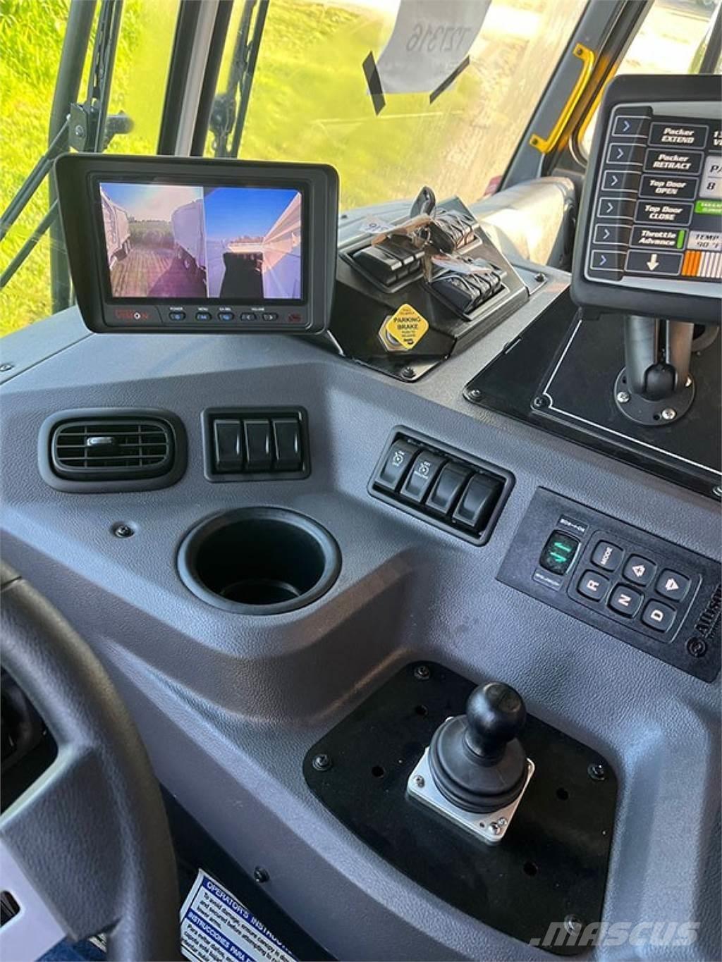 Peterbilt 520 Camion poubelle