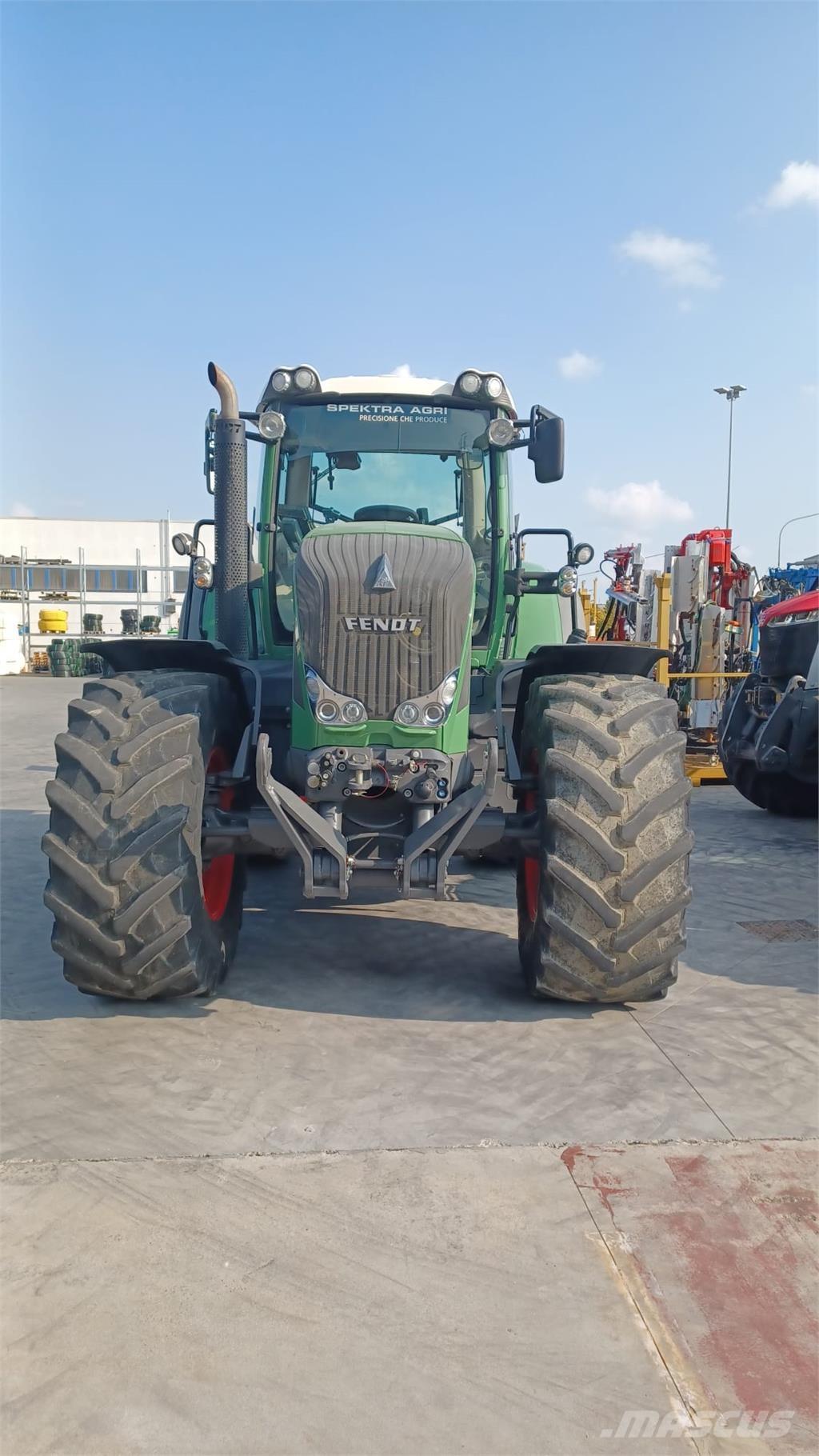 Fendt 828 SCR Tracteur