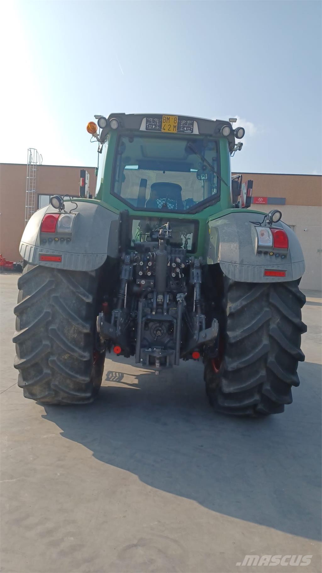 Fendt 828 SCR Tracteur
