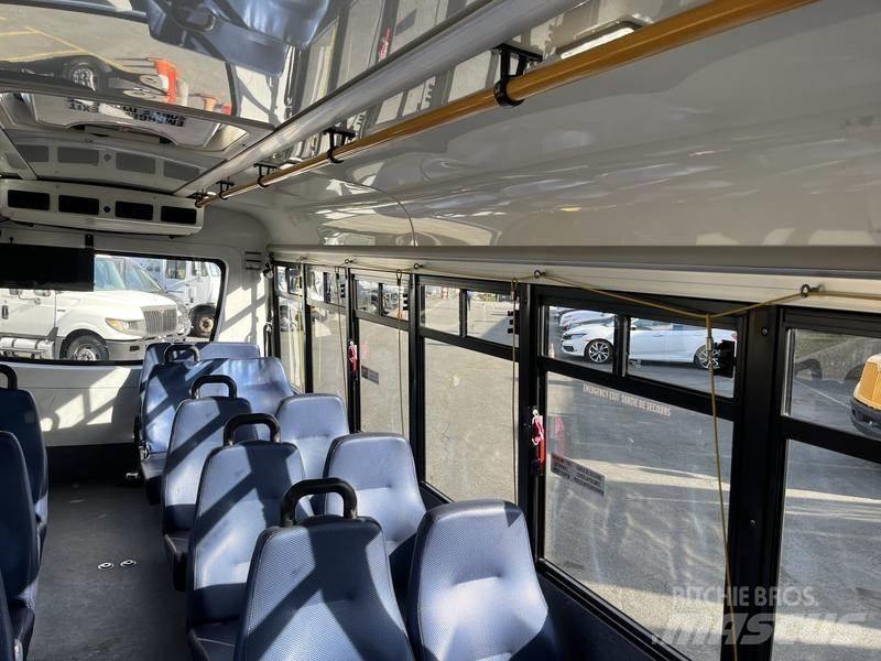 Chevrolet Express Mini-bus