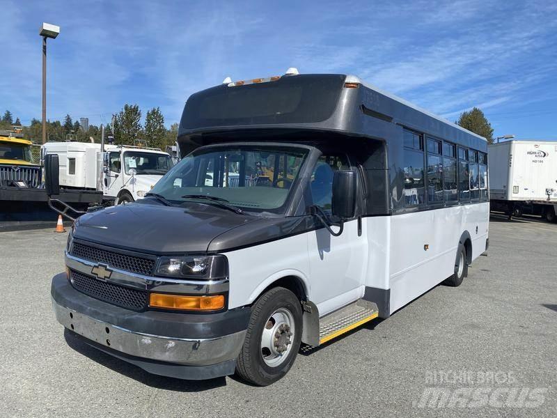 Chevrolet Express Mini-bus