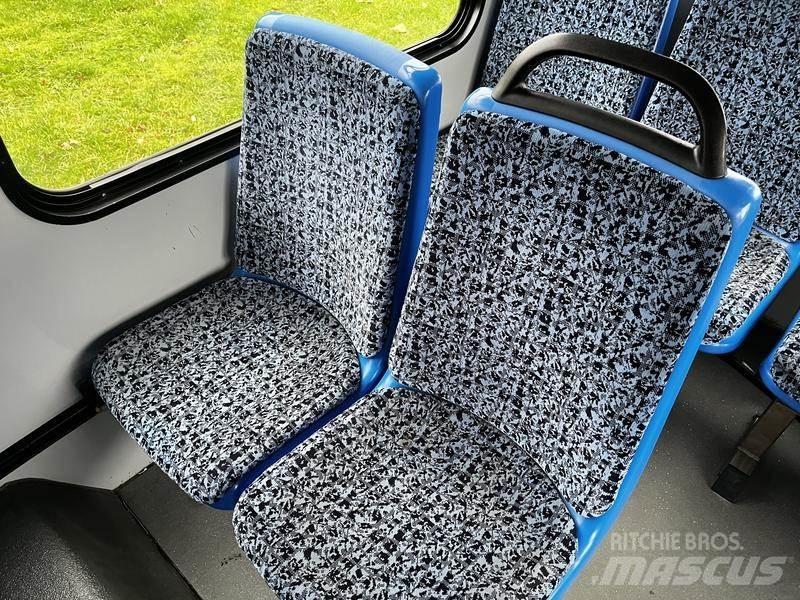 Chevrolet Express Mini-bus