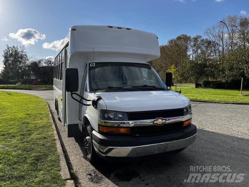 Chevrolet Express Mini-bus