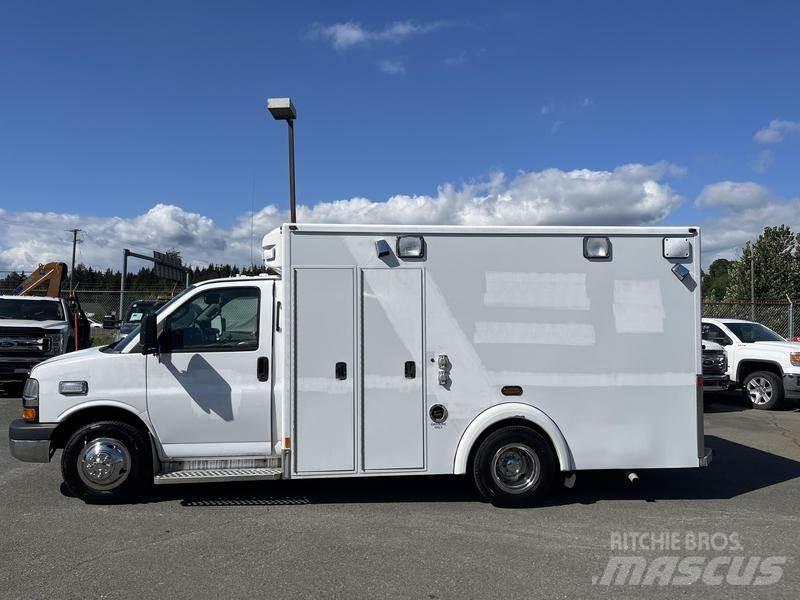 Chevrolet Express Mini-bus