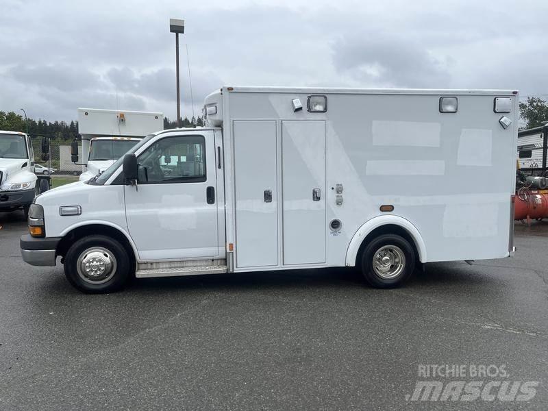 Chevrolet Express Mini-bus