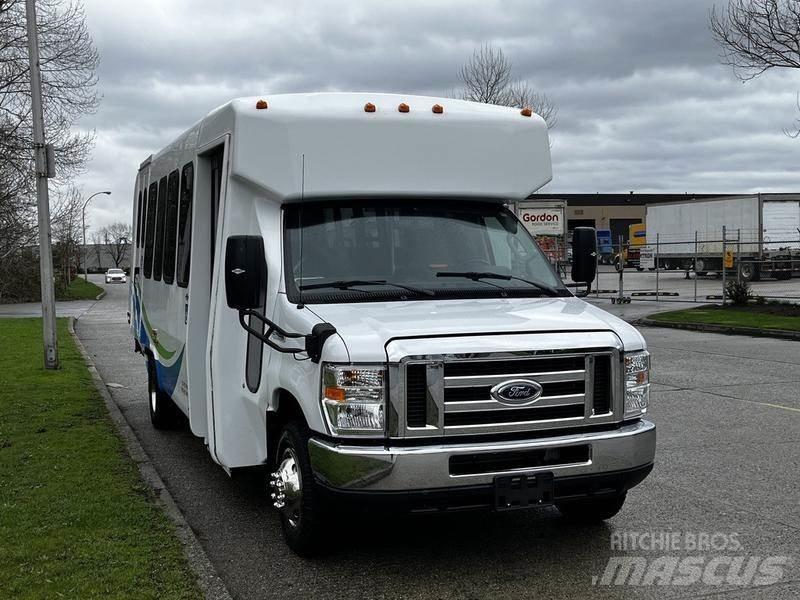 Ford Econoline Mini-bus