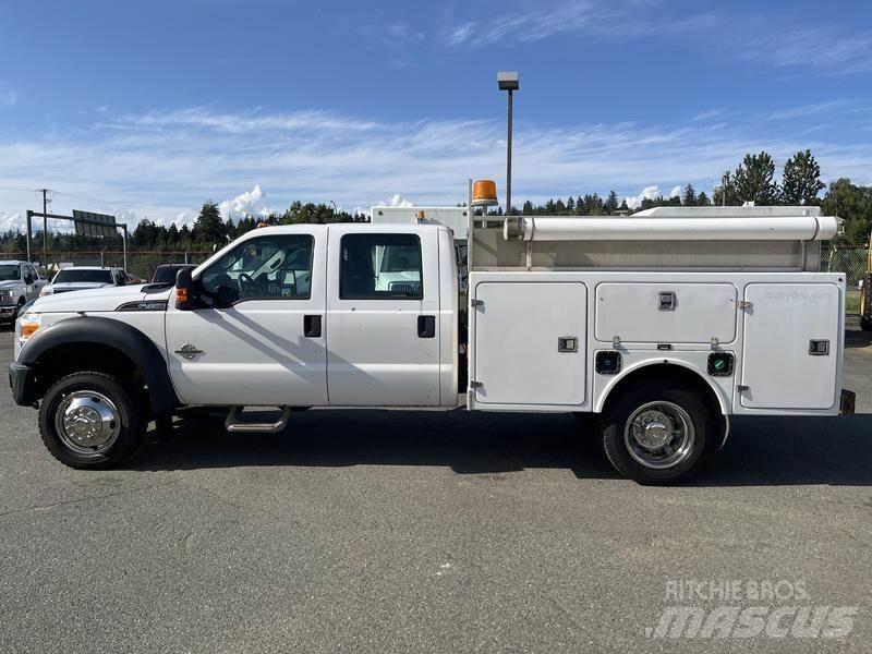 Ford F-450 SD Camions et véhicules municipaux