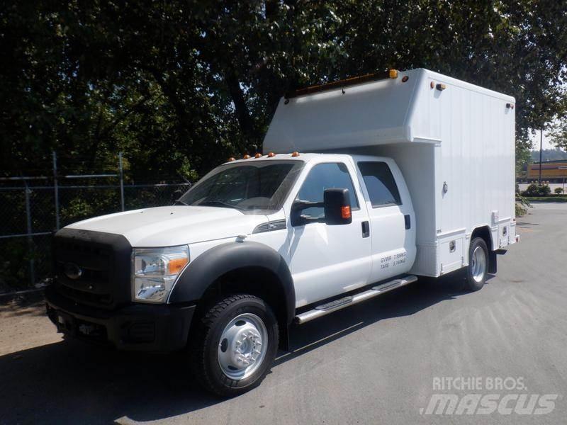 Ford F-550 Camions et véhicules municipaux