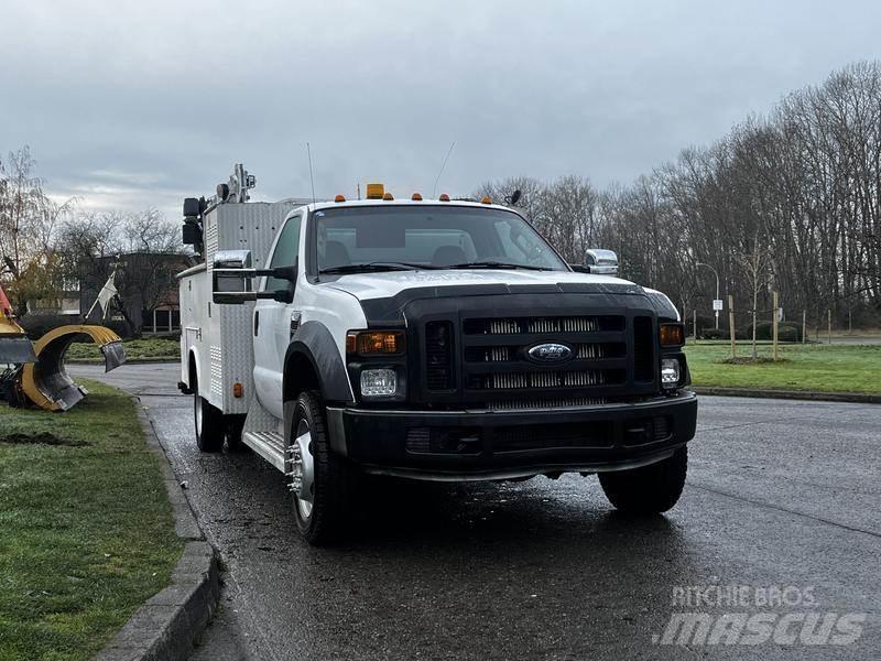 Ford F-550 Camions et véhicules municipaux