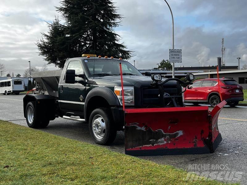 Ford F-550 Chasse neige