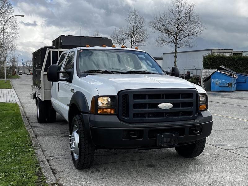 Ford F-550 Camions et véhicules municipaux