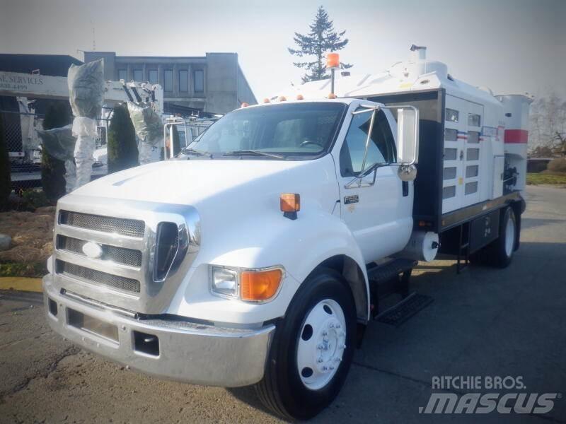 Ford F-650 Camion aspirateur, Hydrocureur