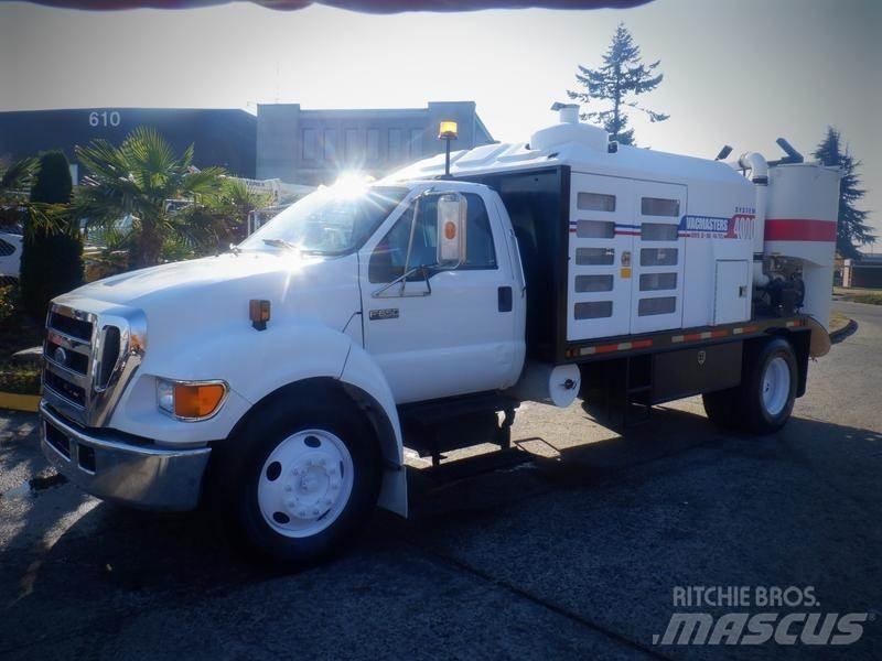 Ford F-650 Camion aspirateur, Hydrocureur