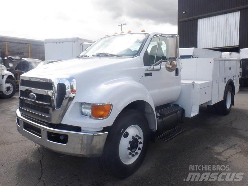 Ford F-750 Camions et véhicules municipaux