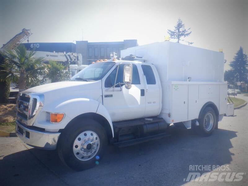 Ford F-750 Camions et véhicules municipaux