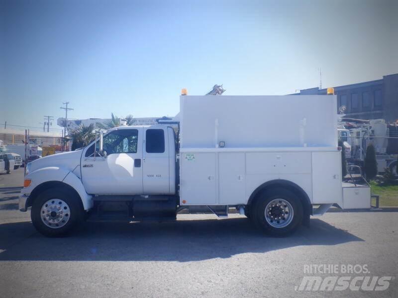 Ford F-750 Camions et véhicules municipaux