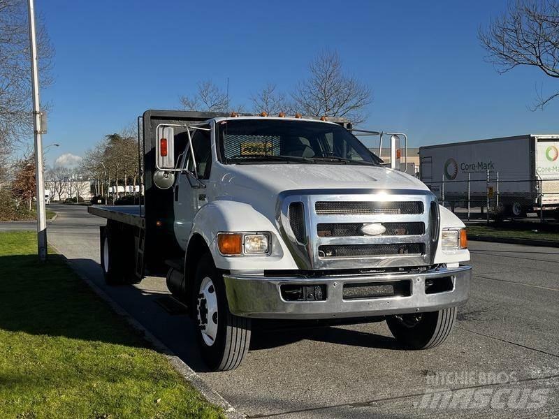Ford F-750 Camion plateau