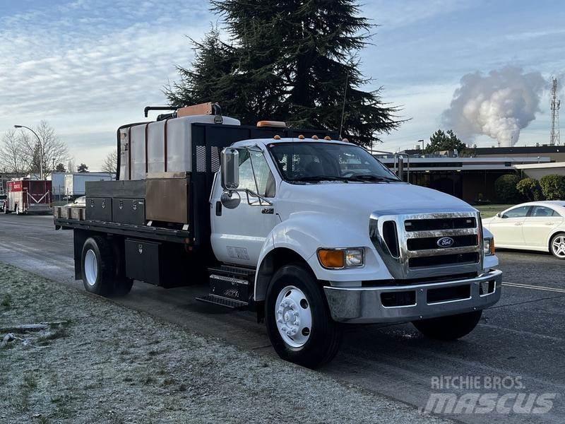 Ford F-750 Camion plateau