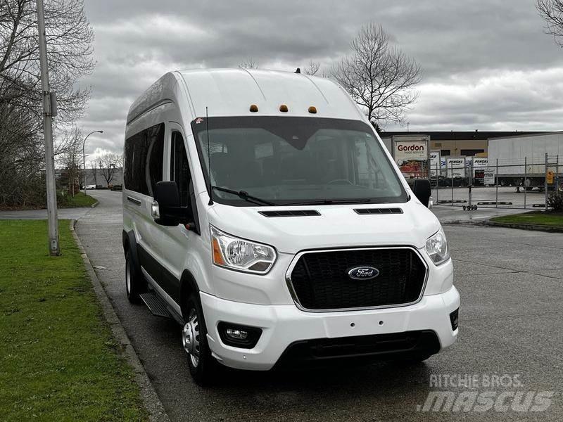 Ford Transit Voiture