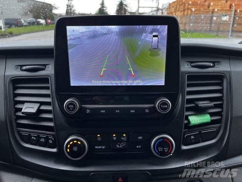 Ford Transit Voiture