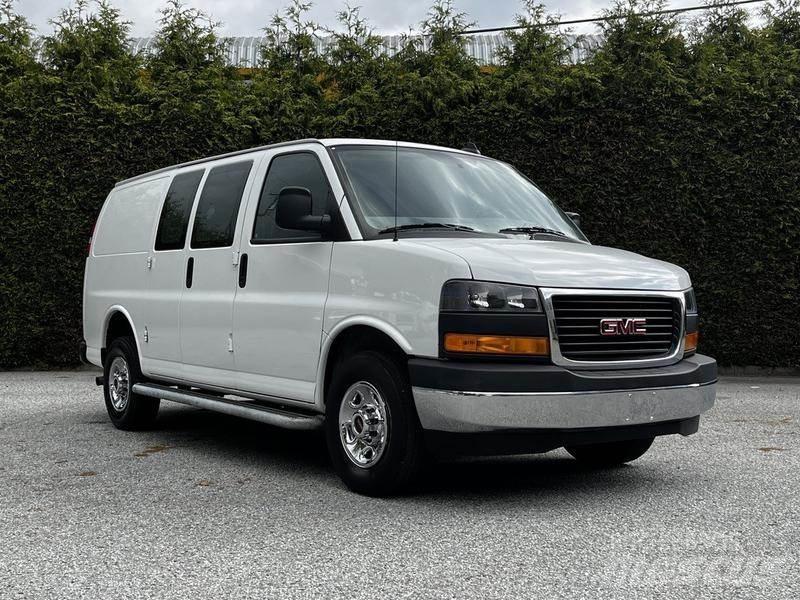 GMC Savana Utilitaire