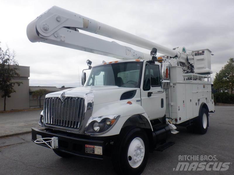 International 7400 Autre camion