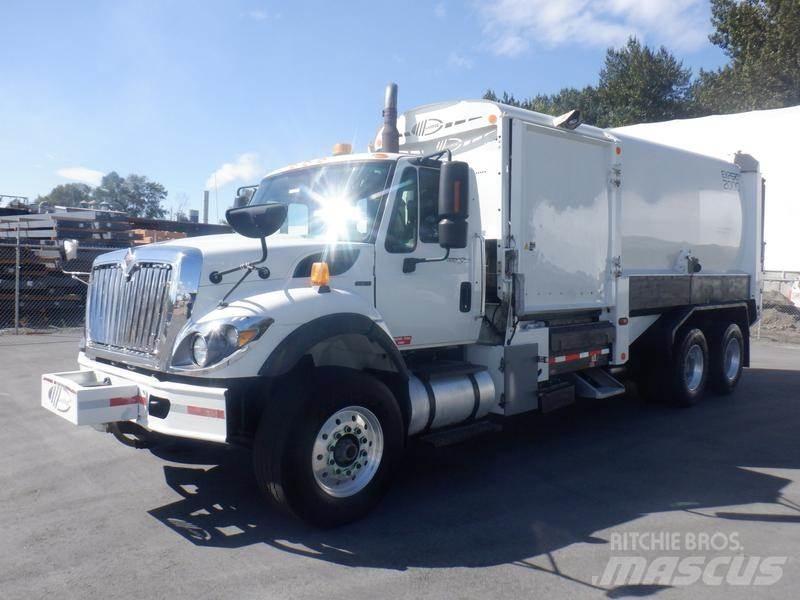 International 7400 Camion poubelle