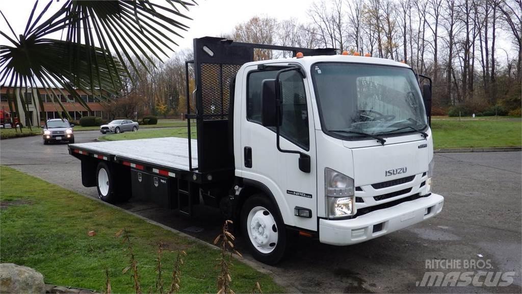 Isuzu NPR Camion plateau