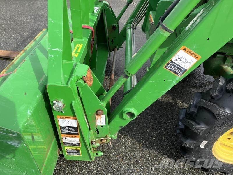John Deere 790 Tracteur
