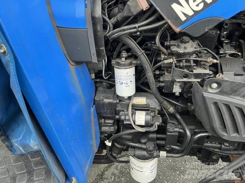 New Holland TN70A Tracteur