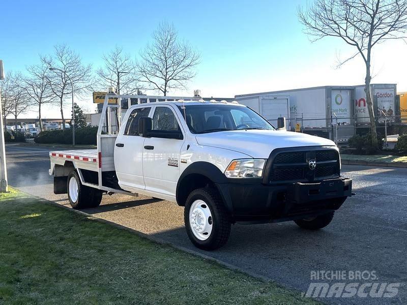 RAM 5500 Camion plateau