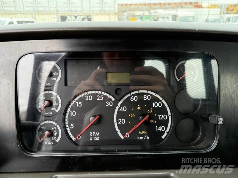 Sterling Acterra Camion plateau