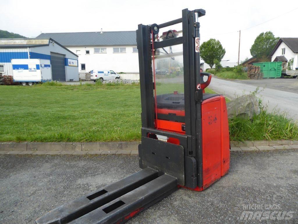 Linde L14 Gerbeur accompagnant