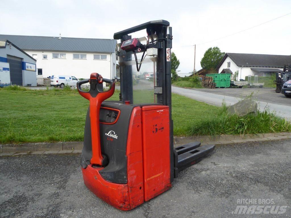 Linde L14 Gerbeur accompagnant