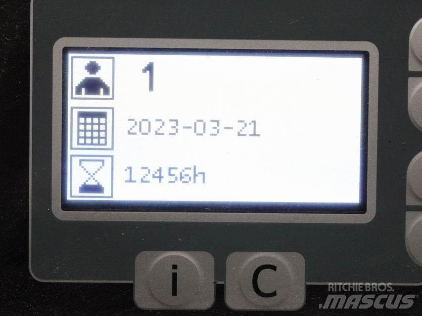 BT RRE 160 Chariot à mât rétractable