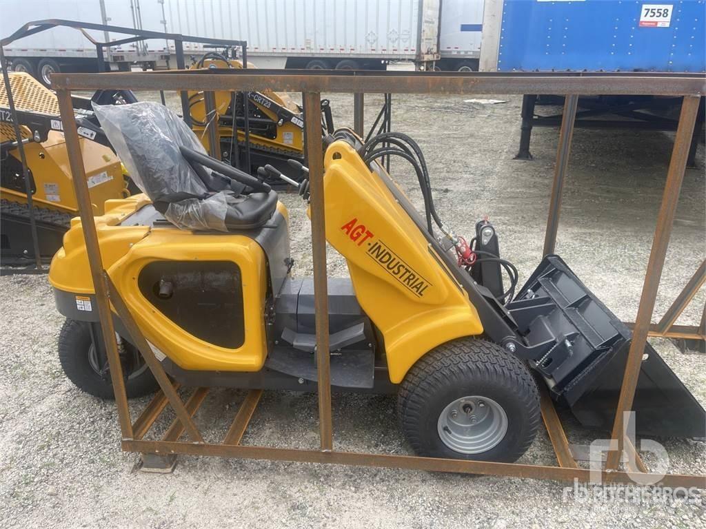 AGT HR230 Chargeuse sur pneus