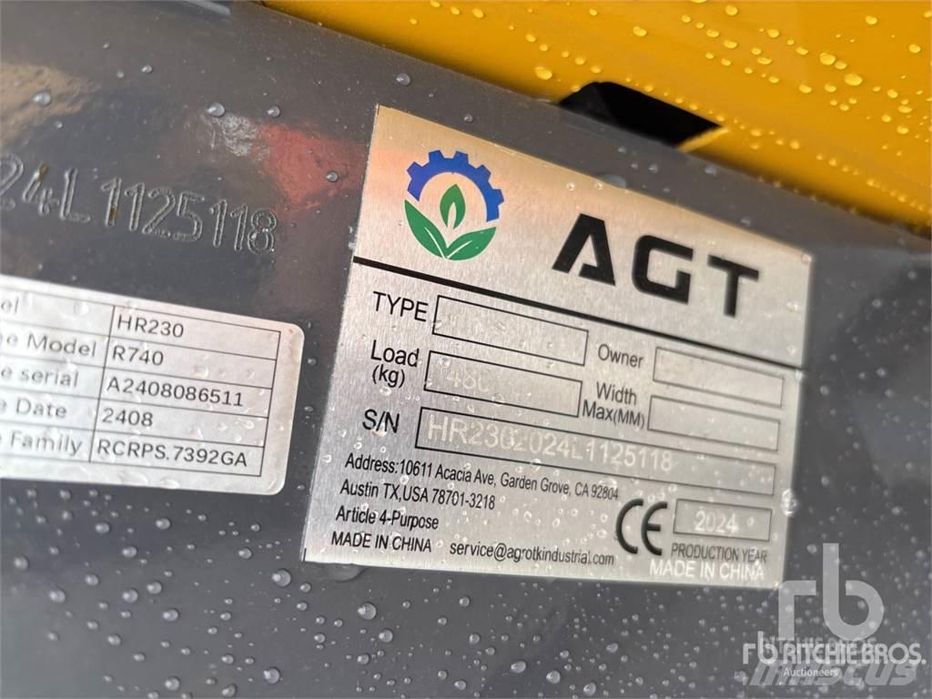 AGT HR230 Chargeuse sur pneus