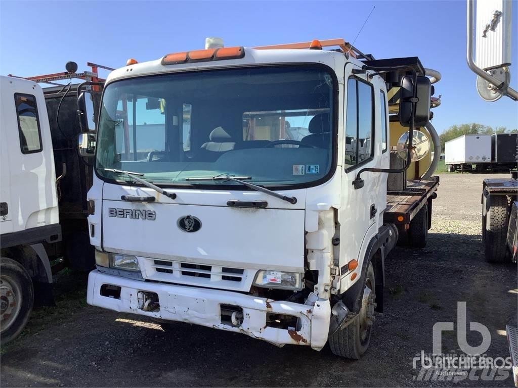 Bering MD26M Camions et véhicules municipaux