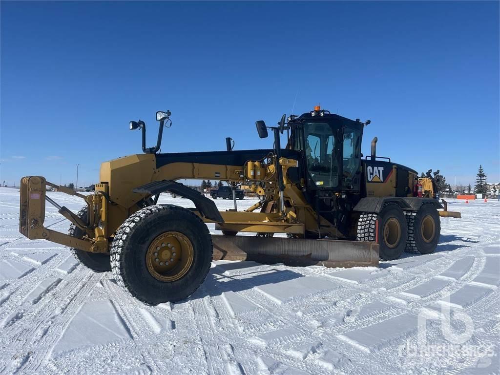 CAT 14M Niveleuse