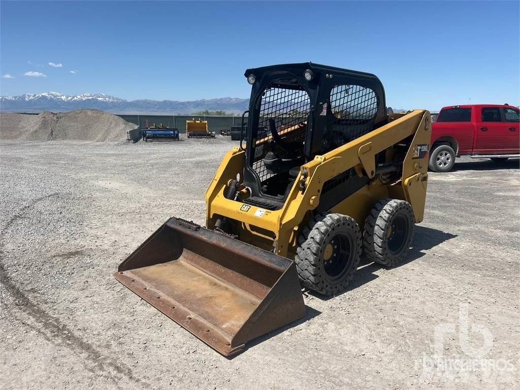 CAT 226D Chargeuse compacte