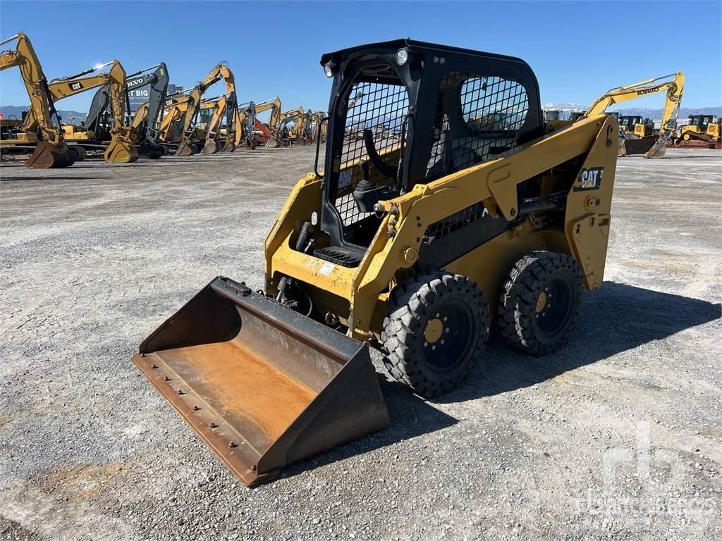 CAT 226D C1-H2 Chargeuse compacte