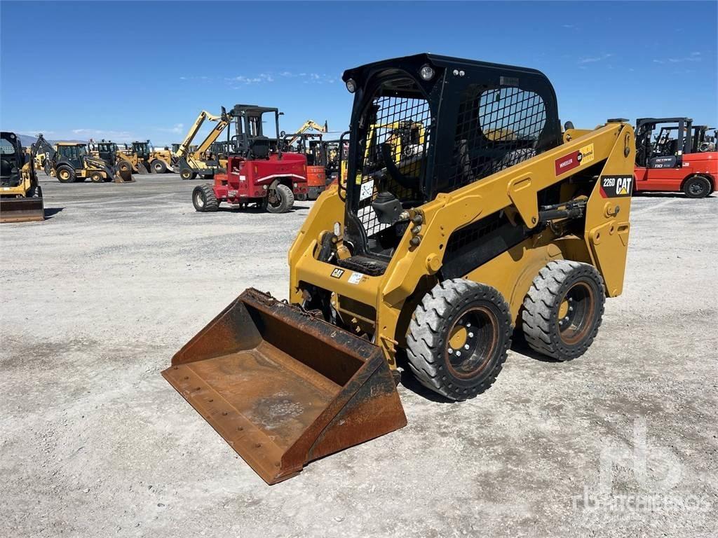 CAT 226D C1-H2 Chargeuse compacte