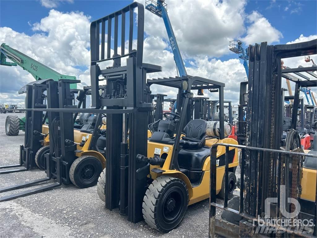 CAT 2P7000 Chariots diesel