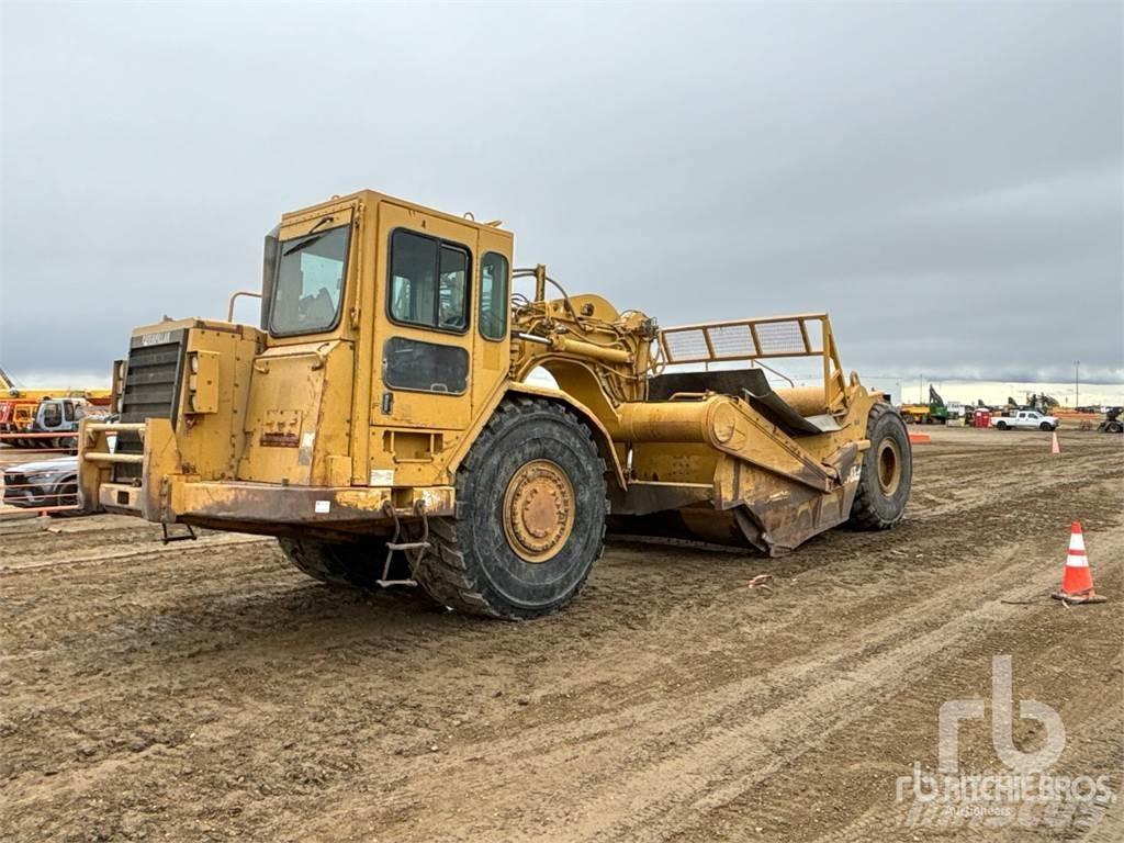 CAT 621F Scraper