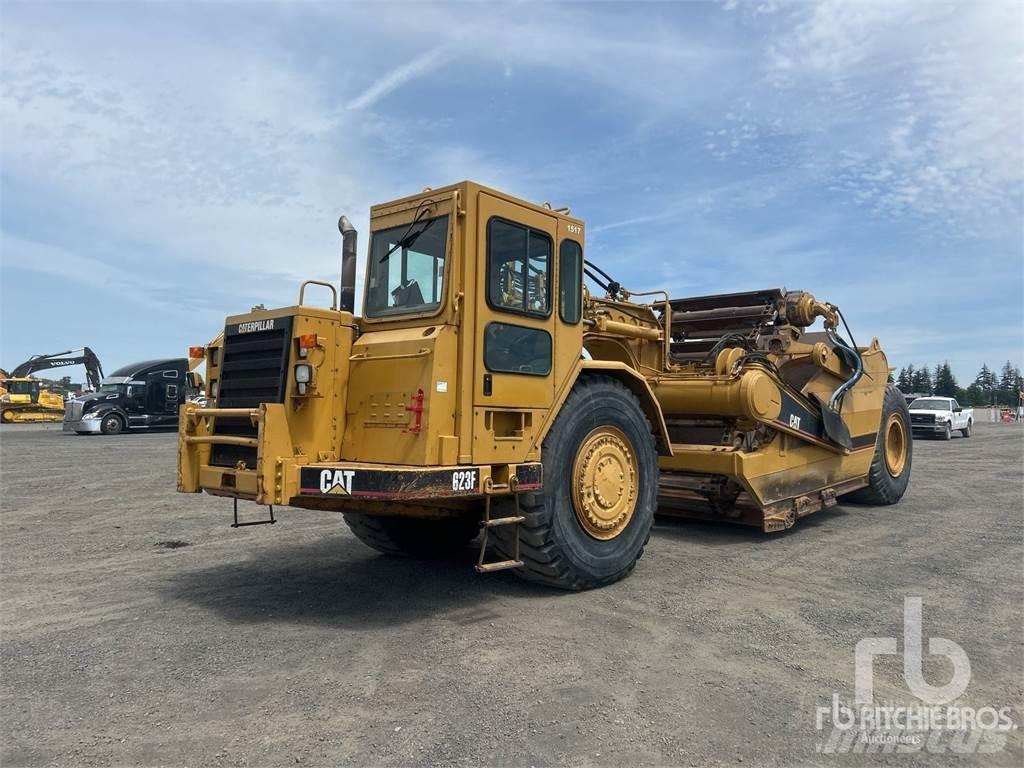 CAT 623F Scraper